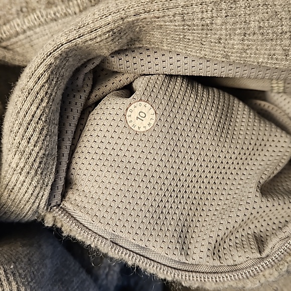 Lululemon Stand Out Half Zip Sherpa - Picture 9 of 13